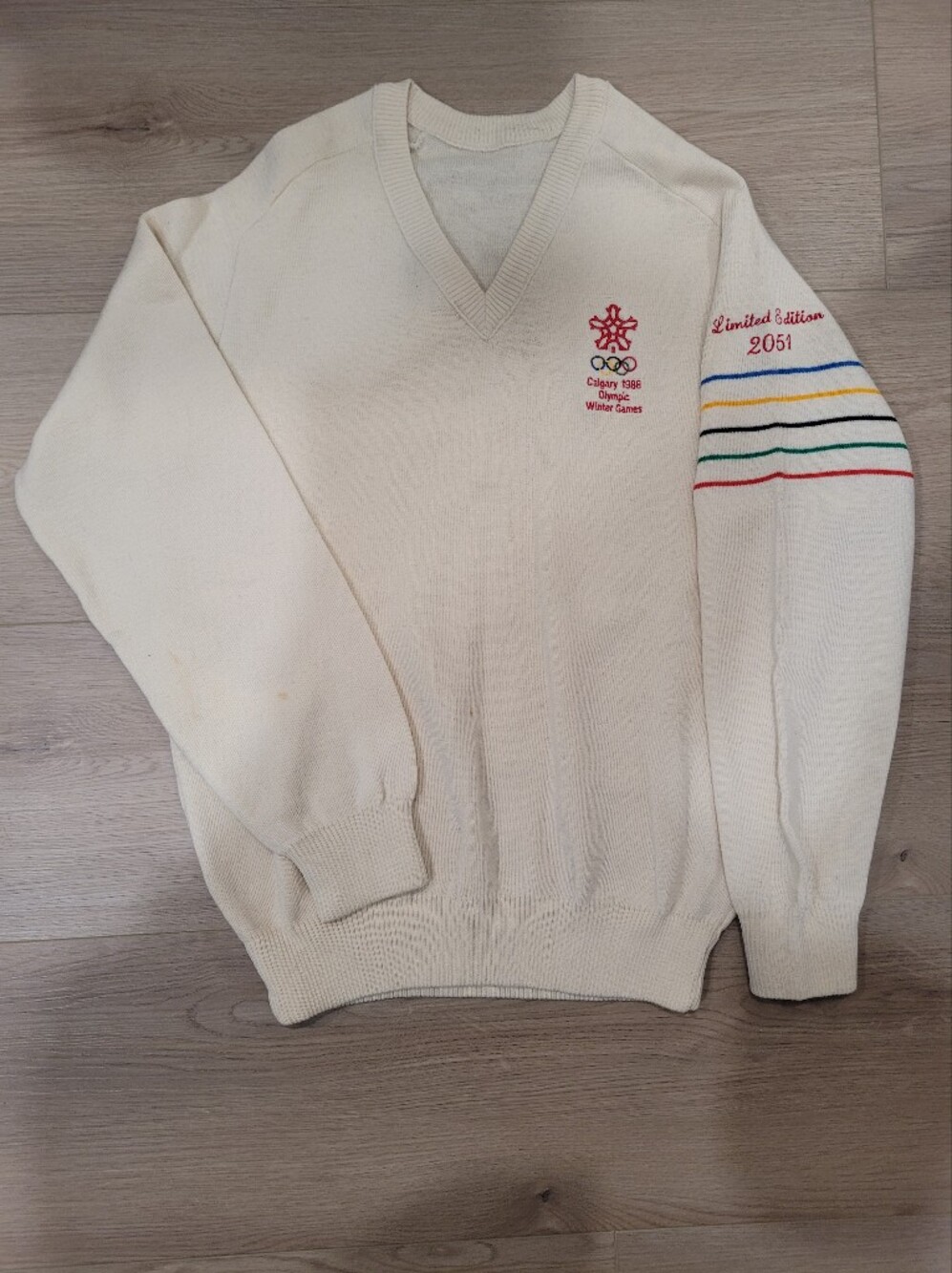 Vintage 1988 Limited Edition Women's Knit Sweater with Olympic Embroidery